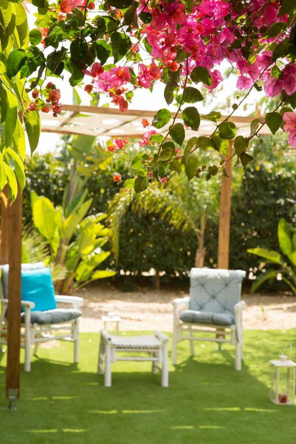 Million Flowers Protaras Extérieur photo